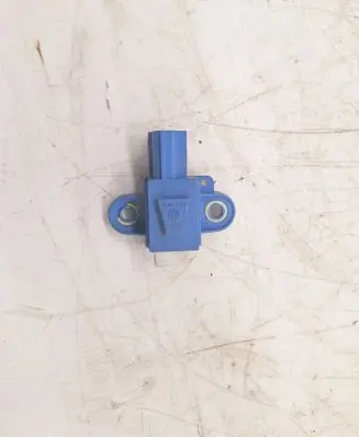 Volkswagen Golf V Airbag deployment crash/impact sensor 1K0955557A