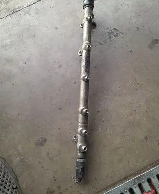 Mercedes-Benz E W211 Fuel main line pipe A6120700195 A6110780449