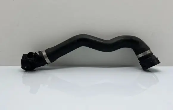 BMW 4 F36 Gran coupe Engine coolant pipe/hose 7812941 1317171