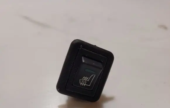 Toyota Prius (XW20) Seat heating switch