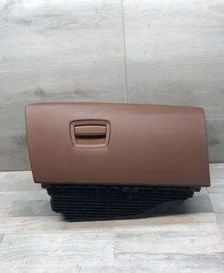 BMW 5 F10 F11 Glove box 9166683 112420 001102103104