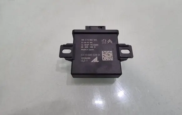 Peugeot 5008 II Light module LCM 9827096780