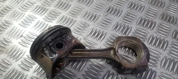Piston with connecting rod