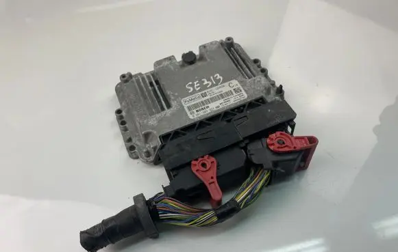 Ford Focus Engine control unit/module ECU BV6112A650C 0261S09957