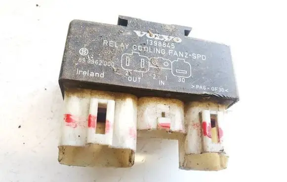 Coolant fan relay