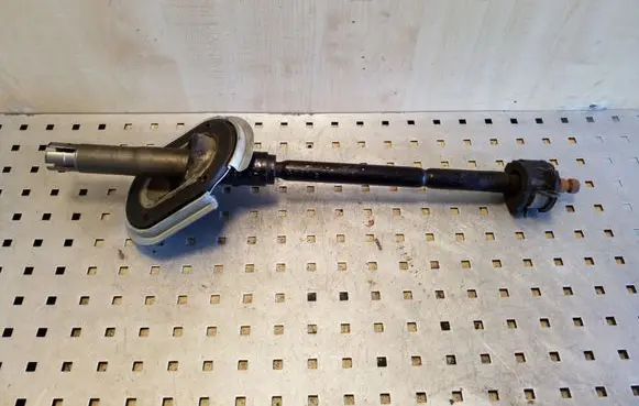 Mitsubishi Pajero Steering column universal joint MR407336