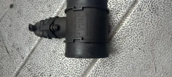 Opel Zafira A Mass air flow meter
