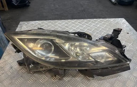 Mazda 6 Headlight/headlamp 