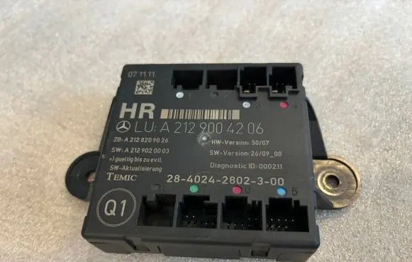 Mercedes-Benz C W204 Door control unit/module A2128209026 A2129020003 A2129004206
