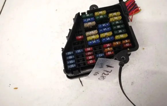 Audi A4 S4 B6 8E 8H Fuse box set