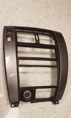 Hyundai Tucson LM Radio/GPS head unit trim U026383800