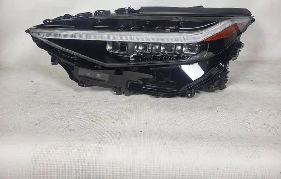 Toyota bZ4X Headlight/headlamp 81185-42F20 8118542F20