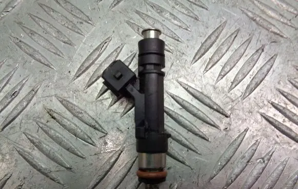 Opel Meriva B Fuel injectors set 0280158205