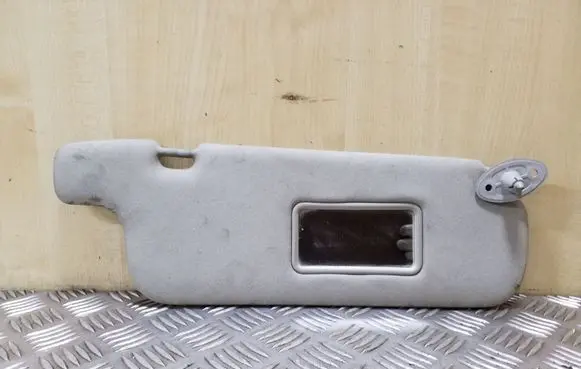 Toyota Yaris Sun visor