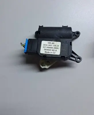 Volkswagen Golf VI Air flap motor/actuator 3C0907511R