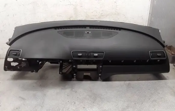 Volkswagen PASSAT B7 Dashboard