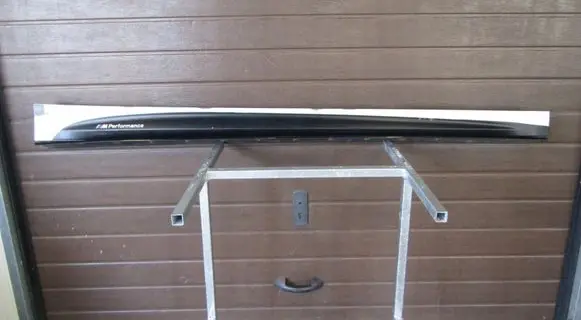 Front sill (body part)
