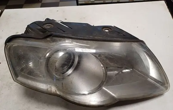 Volkswagen PASSAT B6 Headlight/headlamp 3C0941006R