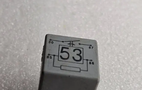 Audi A4 S4 B5 8D Other relay 141951253B 20240072