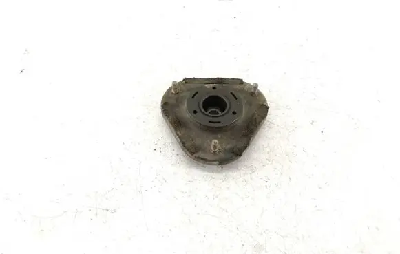 Toyota Avensis T250 Front upper strut mount 