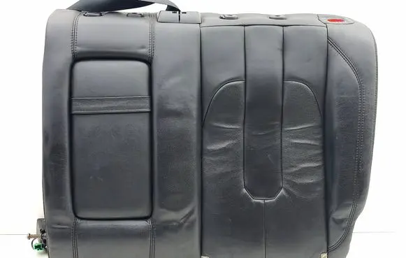 Land Rover Evoque I Rear seat 