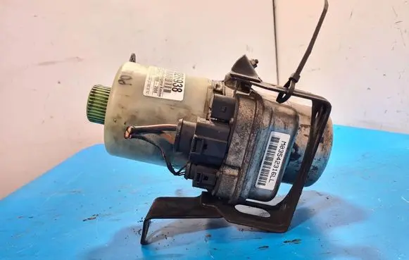 Skoda Fabia Mk1 (6Y) Power steering pump