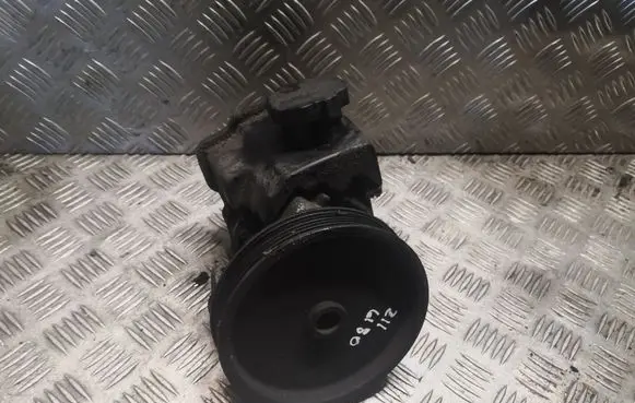 Mercedes-Benz E W211 Power steering pump 0044667001 A0044667001