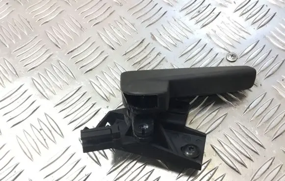 Volkswagen Golf VII Engine bonnet (hood) release handle 3C2823533 518823633B