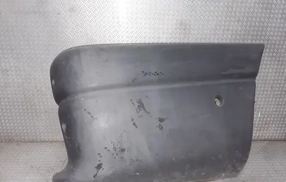 Rear bumper corner part panel trim