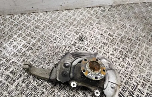 BMW 5 F10 F11 Front wheel hub