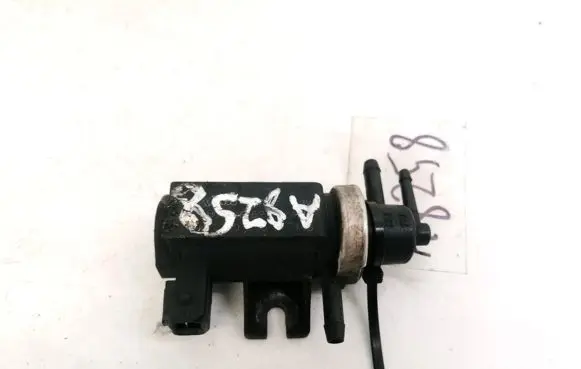 Audi A6 S6 C5 4B Turbo solenoid valve
