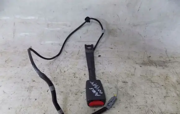 Toyota Auris 150 Seat belt trim 43895734895