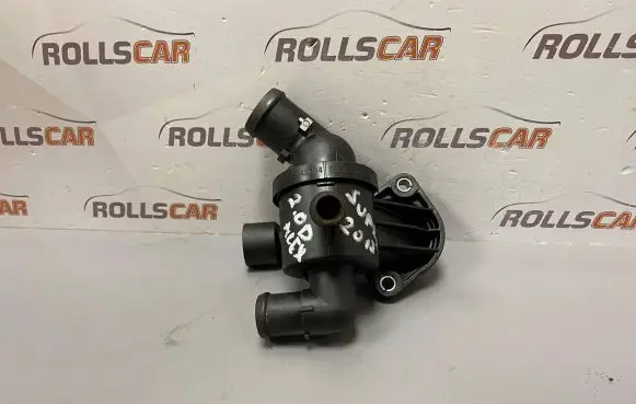 Thermostat/thermostat housing