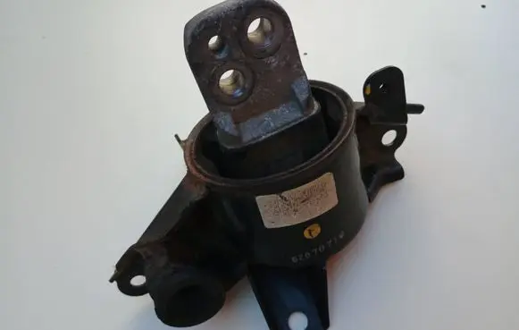 Hyundai i30 Engine mount vacuum valve 08070719