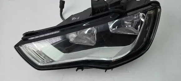 Audi A3 S3 8V Headlight/headlamp 8V0941003A 01074003AJ