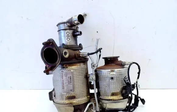 Hyundai Santa Fe Catalyst/FAP/DPF particulate filter F02R200 22F23A037