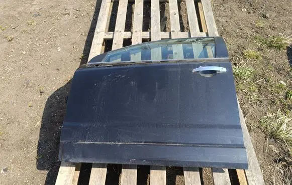 Opel Antara Front door