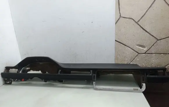 Mercedes-Benz E W124 Dashboard 