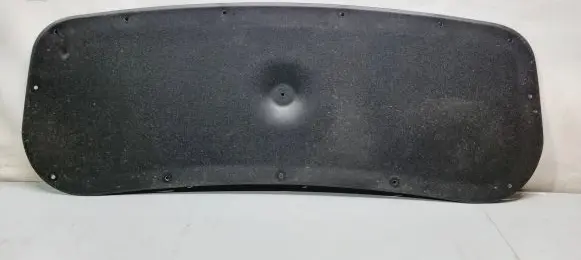Engine bonnet/hood sound/heat insulation