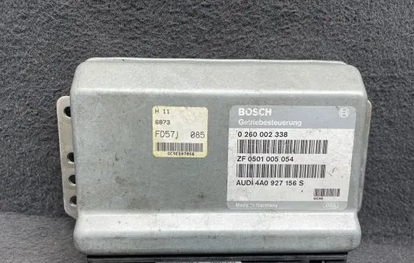 Audi A6 S6 C4 4A Gearbox control unit/module 4A0927156S 0260002338