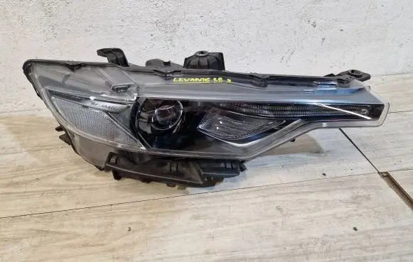 Maserati Levante Headlight/headlamp 670034638