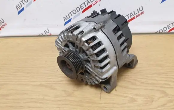 BMW 5 F10 F11 Generator/alternator 8570672 12318570672