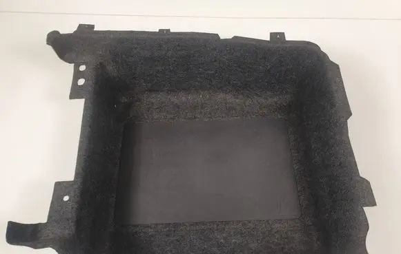 Chrysler Town u0026 Country V Second row seat mat 1VG43VXLAA