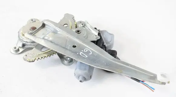 Lexus GS 300 350 430 450H Rear window lifting mechanism without motor 8572030380
