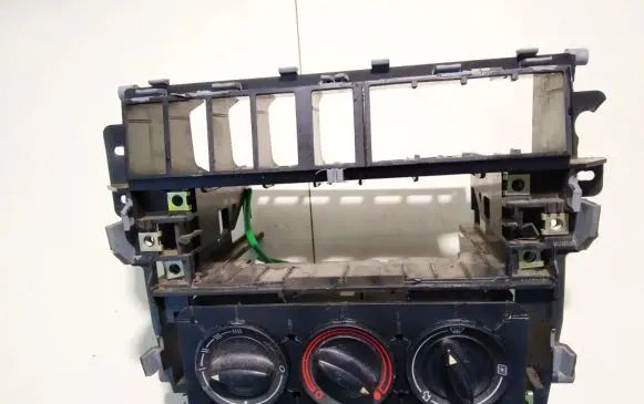 Audi A4 S4 B5 8D Climate control unit 893959511