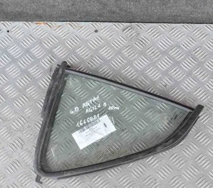 Rear side window