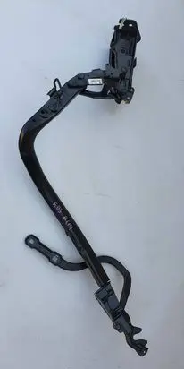 BMW 3 E92 E93 Loading door lower hinge 7203116 250204965 3001715004
