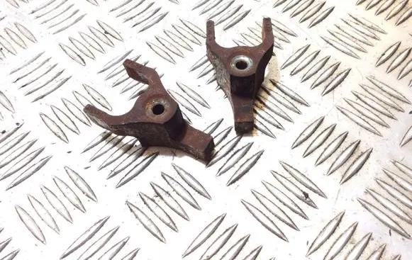 Land Rover Discovery Sport Fuel Injector clamp holder
