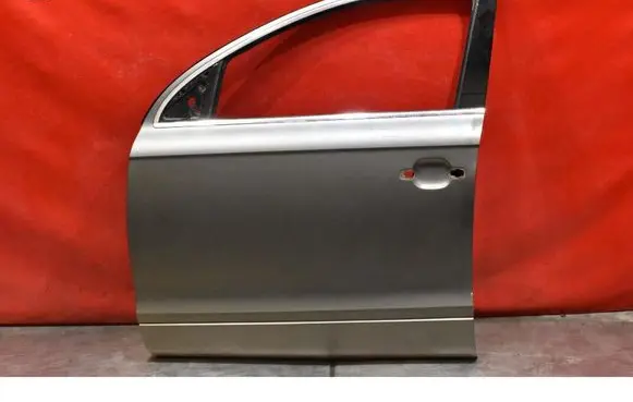 Audi Q7 4L Front door 