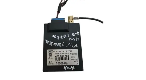Volkswagen Touran II Auxiliary heating control unit/module 4F0909509 0530040120 0523278